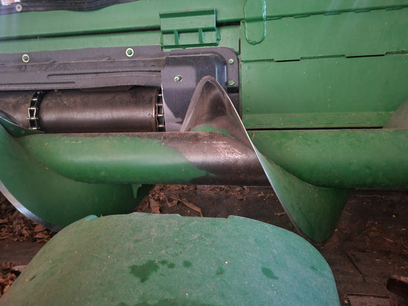 2011 John Deere 608C StalkMaster Header Corn Head
