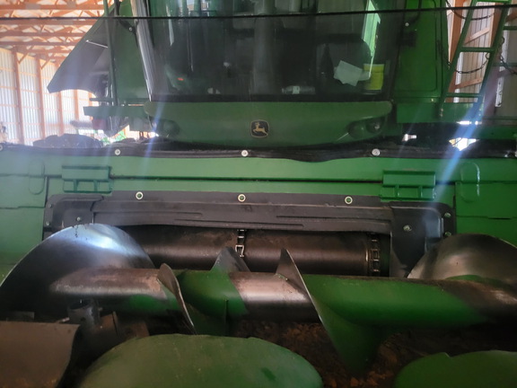 2011 John Deere 608C StalkMaster Header Corn Head