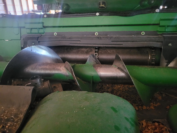 2011 John Deere 608C StalkMaster Header Corn Head