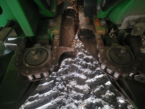 2011 John Deere 608C StalkMaster Header Corn Head