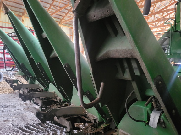 2011 John Deere 608C StalkMaster Header Corn Head