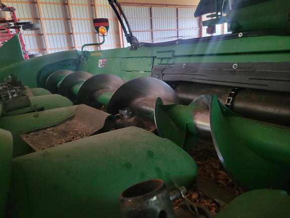 2011 John Deere 608C StalkMaster Header Corn Head