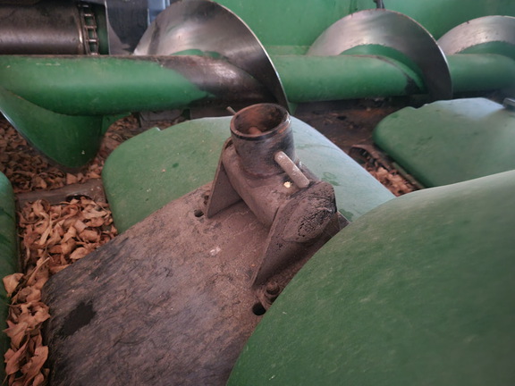 2011 John Deere 608C StalkMaster Header Corn Head