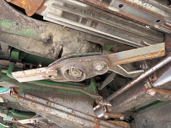 2011 John Deere 608C StalkMaster Header Corn Head