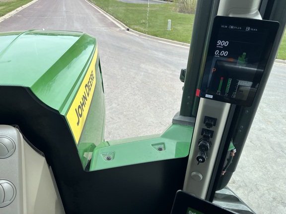 2025 John Deere 9RT 590 Tractor Rubber Track