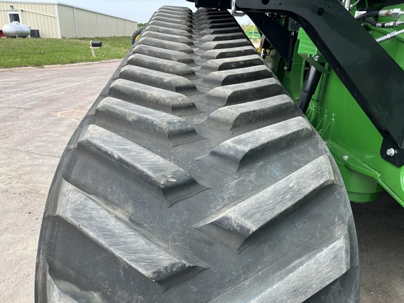 2025 John Deere 9RT 590 Tractor Rubber Track
