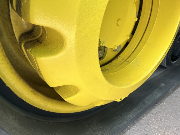 2025 John Deere 9RT 590 Tractor Rubber Track