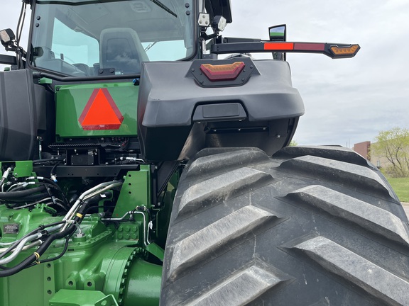 2025 John Deere 9RT 590 Tractor Rubber Track