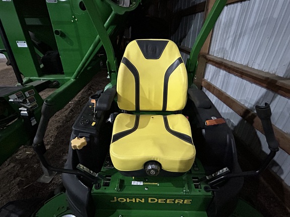 2022 John Deere Z997R Mower/Zero Turn