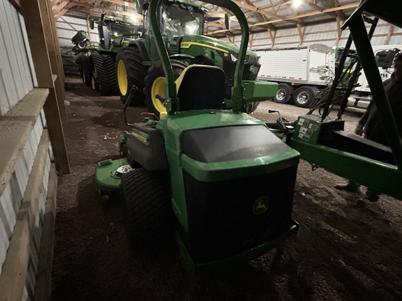 2022 John Deere Z997R Mower/Zero Turn