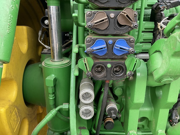 2019 John Deere 8400R Tractor