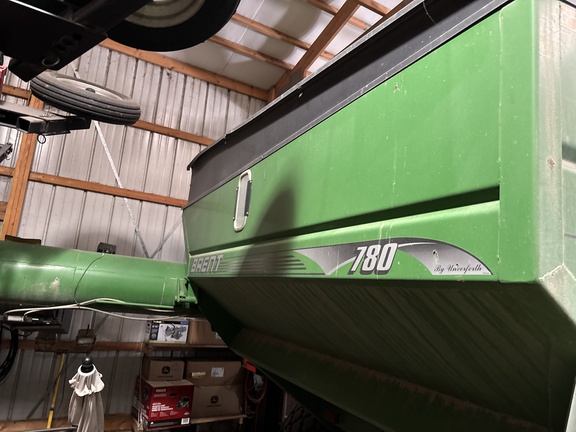 2006 Brent 780 Grain Cart
