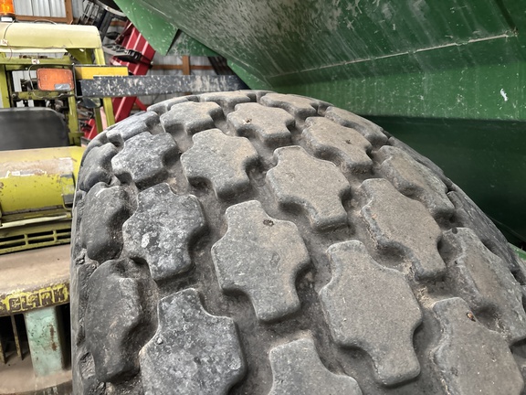 2006 Brent 780 Grain Cart