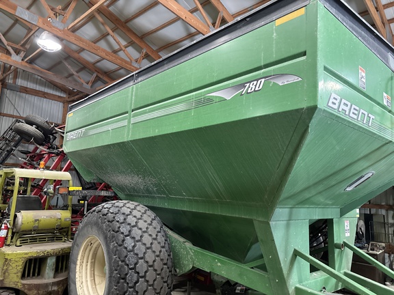 2006 Brent 780 Grain Cart