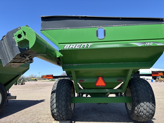 2006 Brent 780 Grain Cart