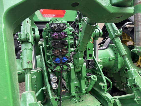 2023 John Deere 8RX 410 Tractor Rubber Track