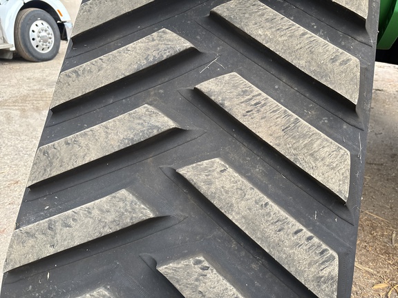 2023 John Deere 8RX 410 Tractor Rubber Track