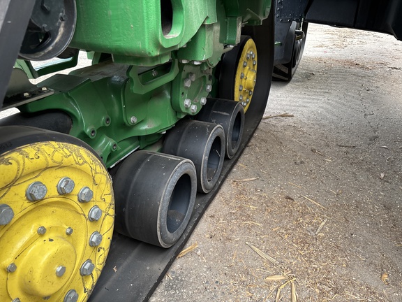 2023 John Deere 8RX 410 Tractor Rubber Track