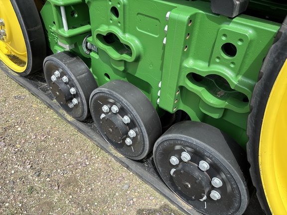 2025 John Deere 8RT 410 Tractor Rubber Track