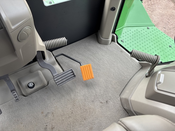 2023 John Deere 9RX 640 Tractor Rubber Track