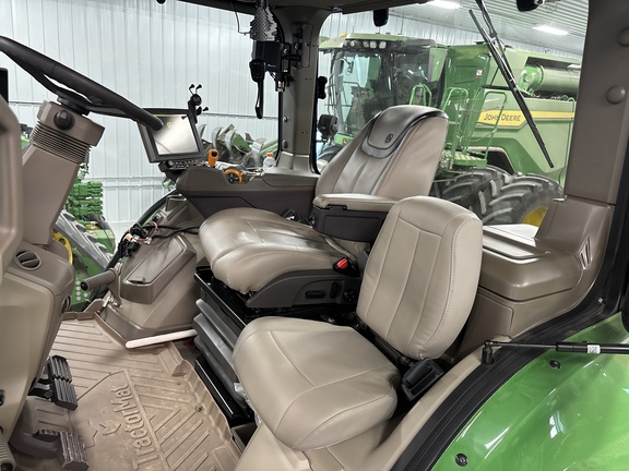 2023 John Deere 8RX 410 Tractor Rubber Track