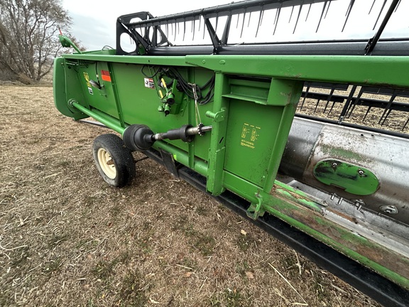 2002 John Deere 925 Header Combine