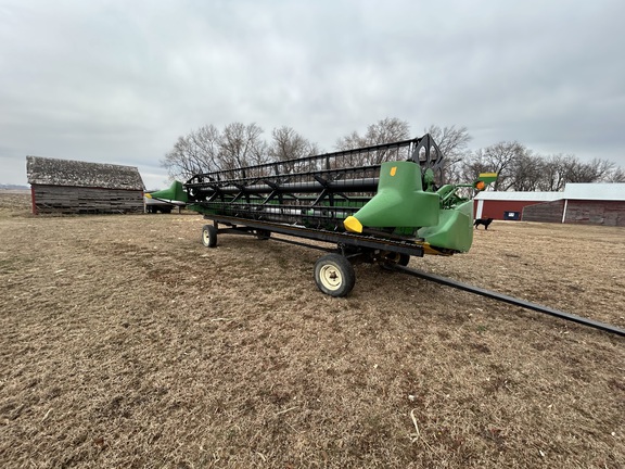 2002 John Deere 925 Header Combine