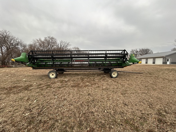 2002 John Deere 925 Header Combine