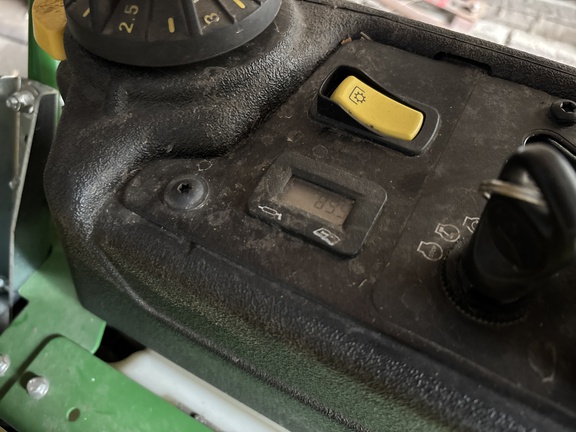 2023 John Deere Z730M Mower/Zero Turn