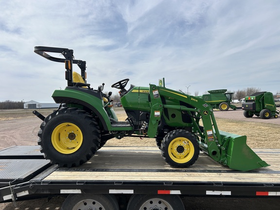 2024 John Deere 2032R Tractor Compact
