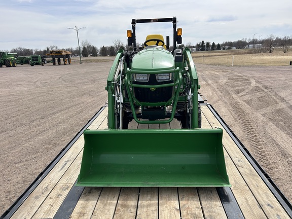 2024 John Deere 2032R Tractor Compact