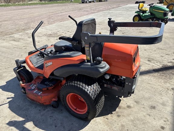 2015 Kubota ZD326 Mower/Zero Turn
