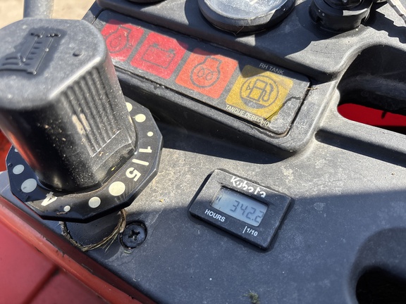 2015 Kubota ZD326 Mower/Zero Turn