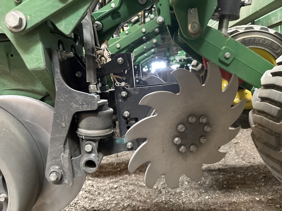 2023 John Deere DB60 Planter