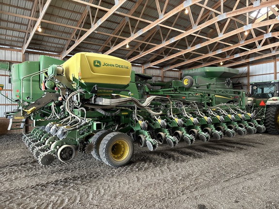 2023 John Deere DB60 Planter