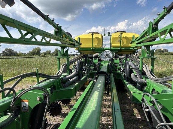 2023 John Deere DB60 Planter