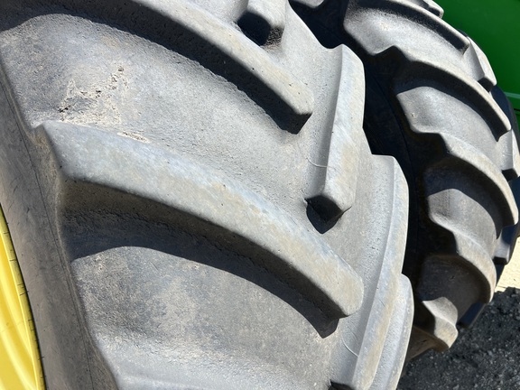 2019 John Deere 9570R Tractor 4WD