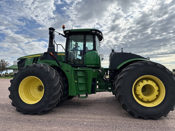 2019 John Deere 9570R Tractor 4WD
