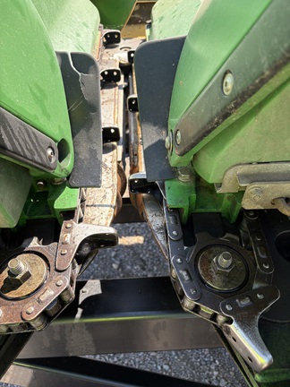 2008 John Deere 608C Header Corn Head