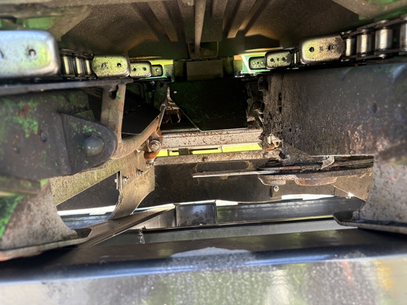 2008 John Deere 608C Header Corn Head