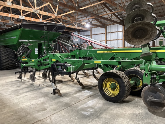 2022 John Deere 2730 Disk Ripper