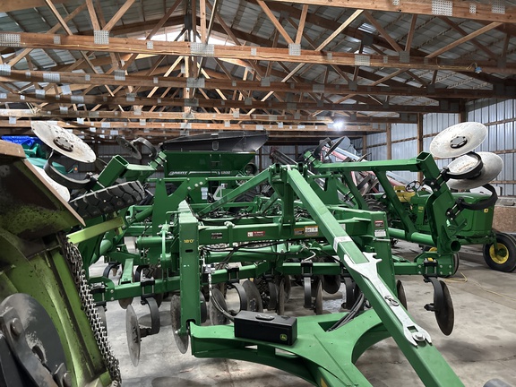 2022 John Deere 2730 Disk Ripper