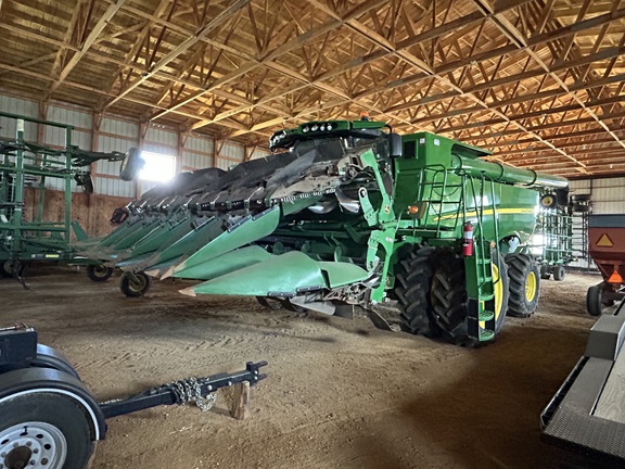 2019 John Deere 712FC Header Corn Head