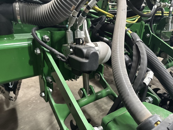 2024 John Deere 1775NT Planter