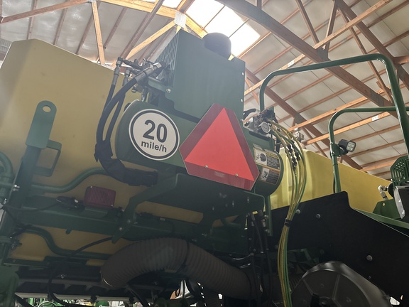 2024 John Deere 1775NT Planter
