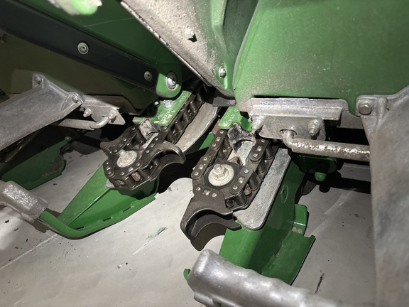 2025 John Deere CR 8 Header Corn Head