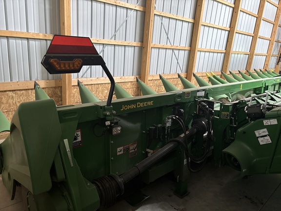 2025 John Deere CR 8 Header Corn Head