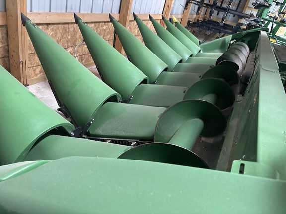 2025 John Deere CR 8 Header Corn Head