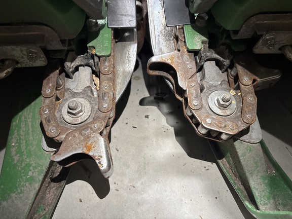 2025 John Deere CR 8 Header Corn Head