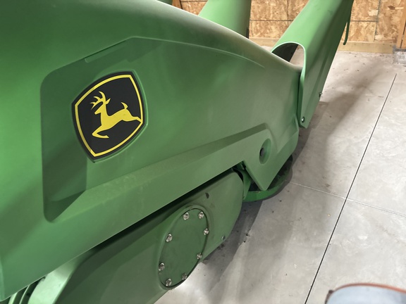 2025 John Deere CR 8 Header Corn Head